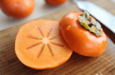 脆柿子怎么吃要剥皮吗?脆柿子在食用时又有哪些禁忌呢?