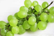 水晶葡萄的营养价值知多少？给你一百个多吃水晶葡萄的理由！