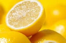 柠檬水对孕妇来说好不好?柠檬水的功效又是什么呢?