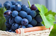 水果中的珍珠-葡萄怎么洗才能吃的更健康呢？爱吃葡萄就赶紧看看吧！